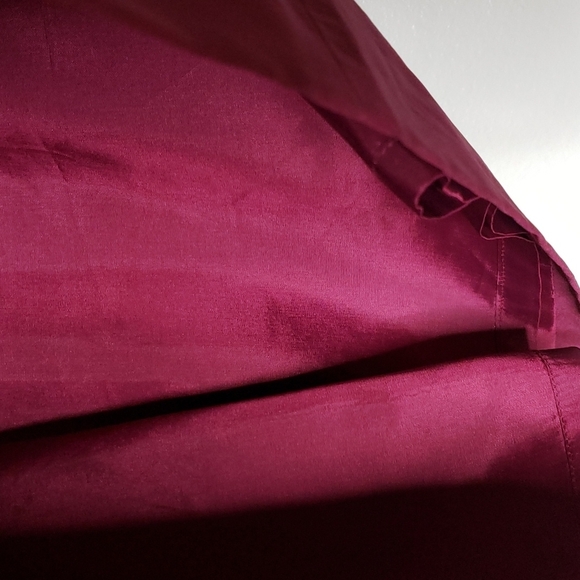 Tahari ASL Berry Red Taffeta Sheath Cocktail Dress Beaded Celeb Style Designer - Picture 4 of 12